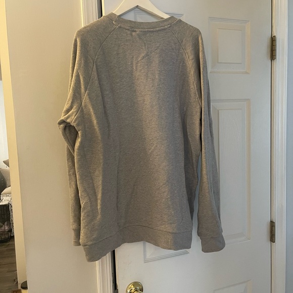 Mens grey adidas crewneck! - Picture 3 of 4
